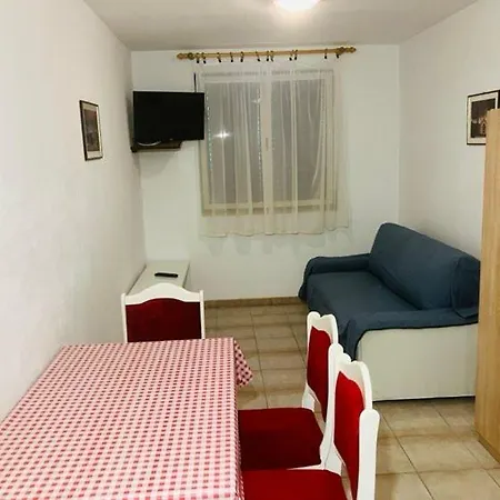 Nela